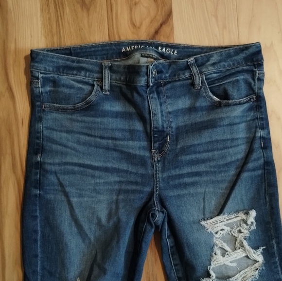 American Eagle next level stretch Hi Rise regular length distressed Jeggings - Picture 2 of 12